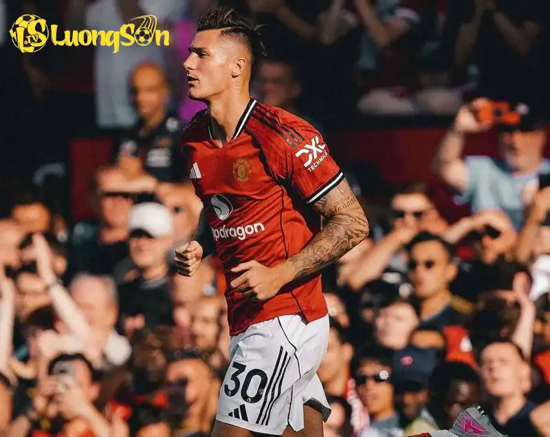 Sesko chơi không tệ dù vào sân trong quãng thời gian ít ỏi