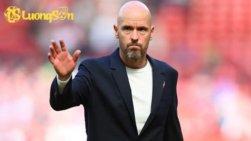 HLV Erik ten Hag đã bị sa thải vào ngày 1/9/2025 (Ảnh: The Sun). HLV Erik ten Hag đã bị sa thải vào ngày 1/9/2025 (Ảnh: The Sun).